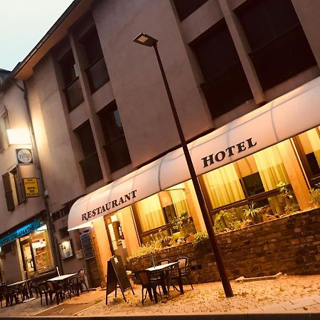 Hotel Restaurant L'Agapanthe Pont-de-Salars Eksteriør billede