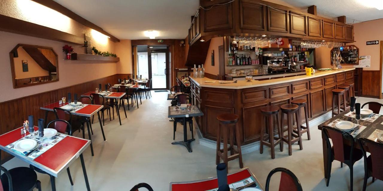 Hotel Restaurant L'Agapanthe Pont-de-Salars Eksteriør billede