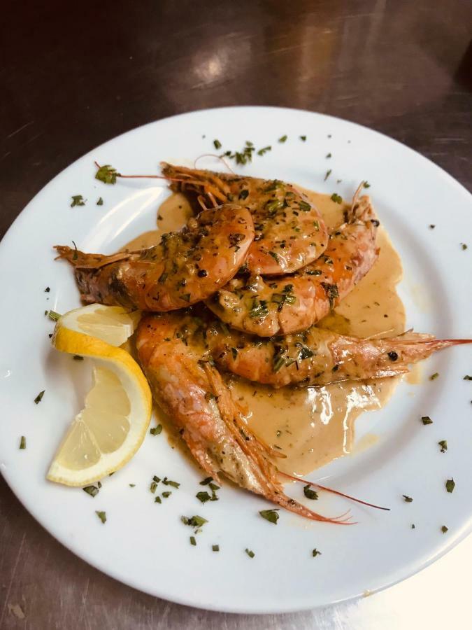 Hotel Restaurant L'Agapanthe Pont-de-Salars Eksteriør billede
